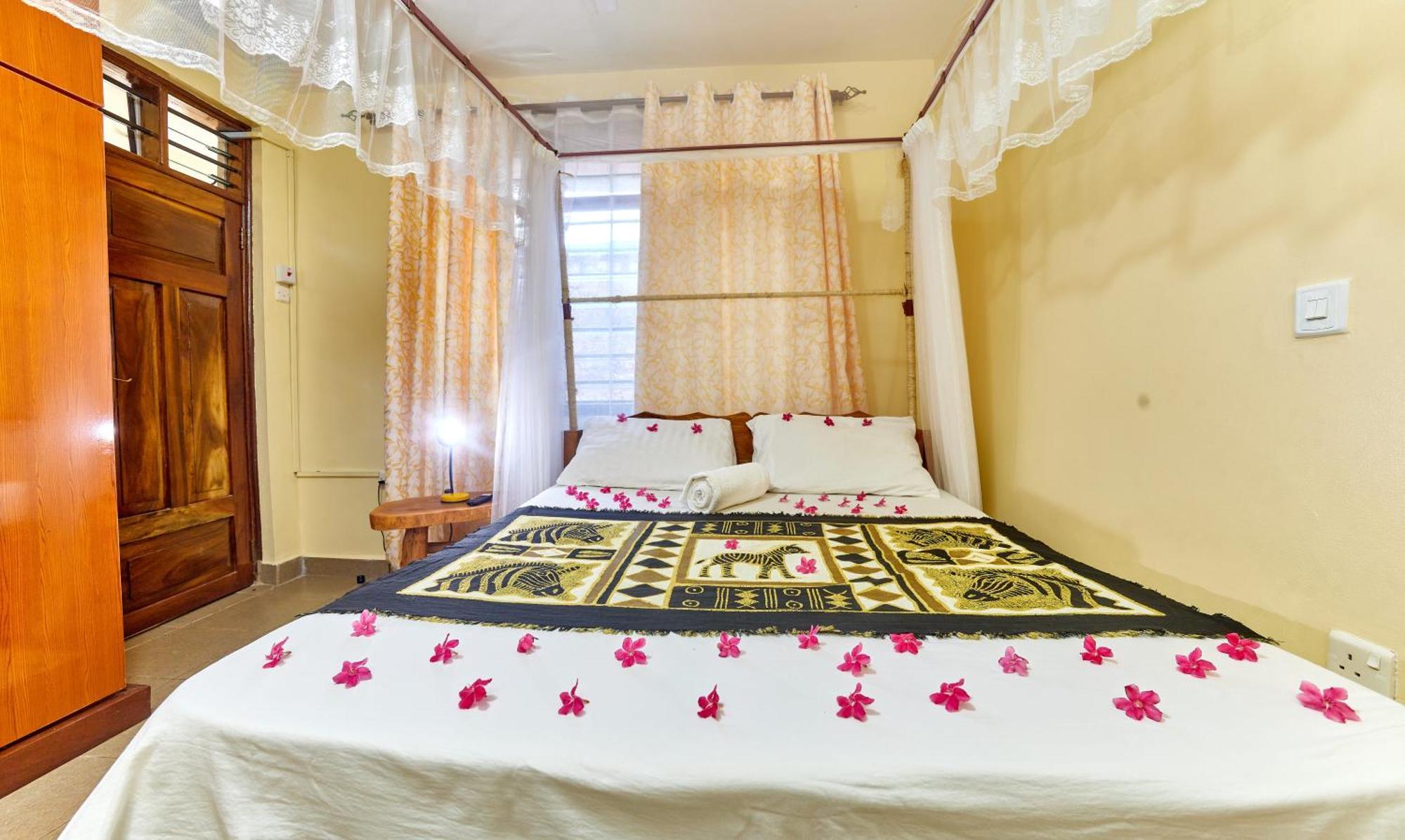 Diani Beach Gold Apartments Dış mekan fotoğraf