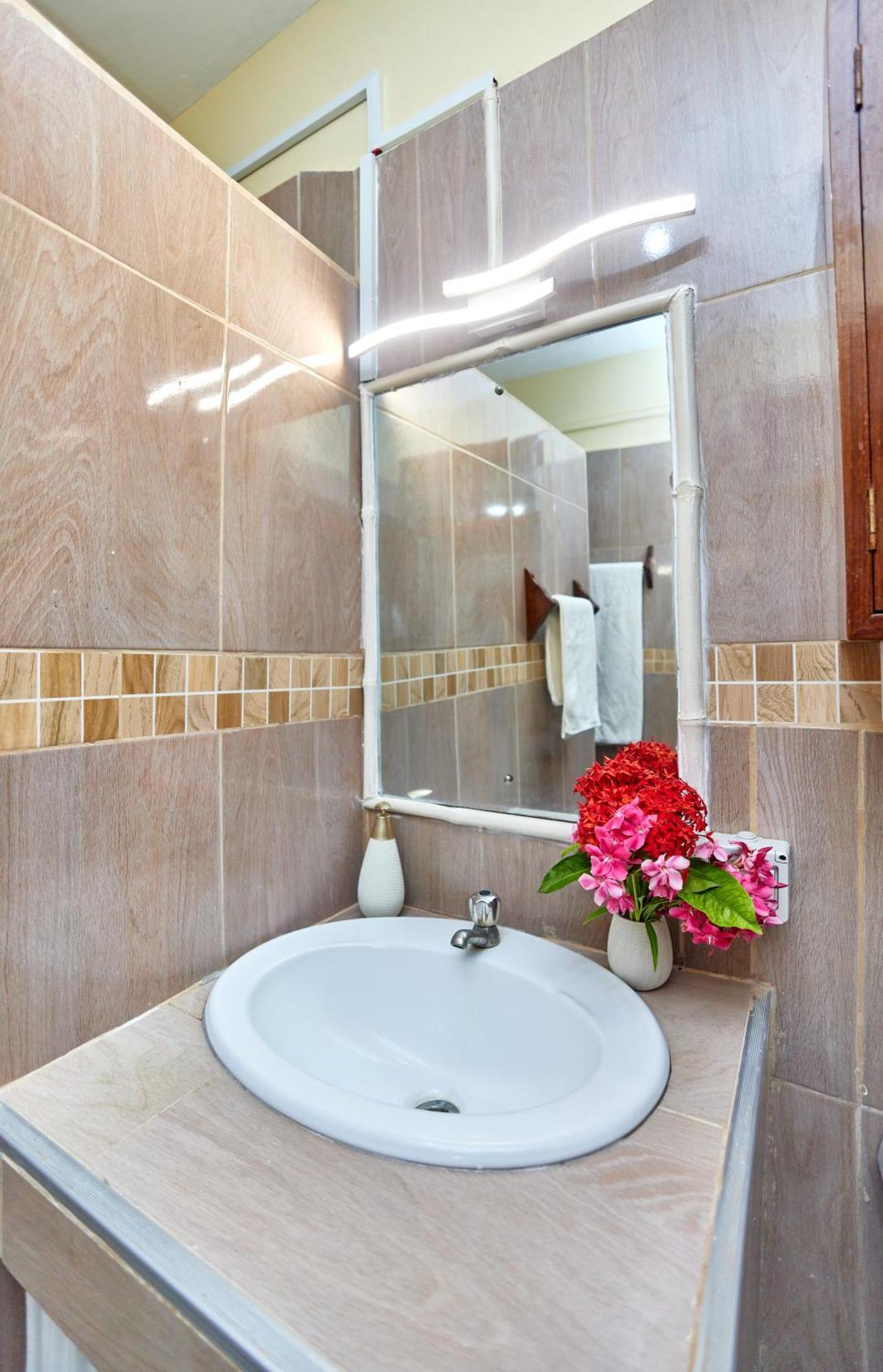 Diani Beach Gold Apartments Dış mekan fotoğraf